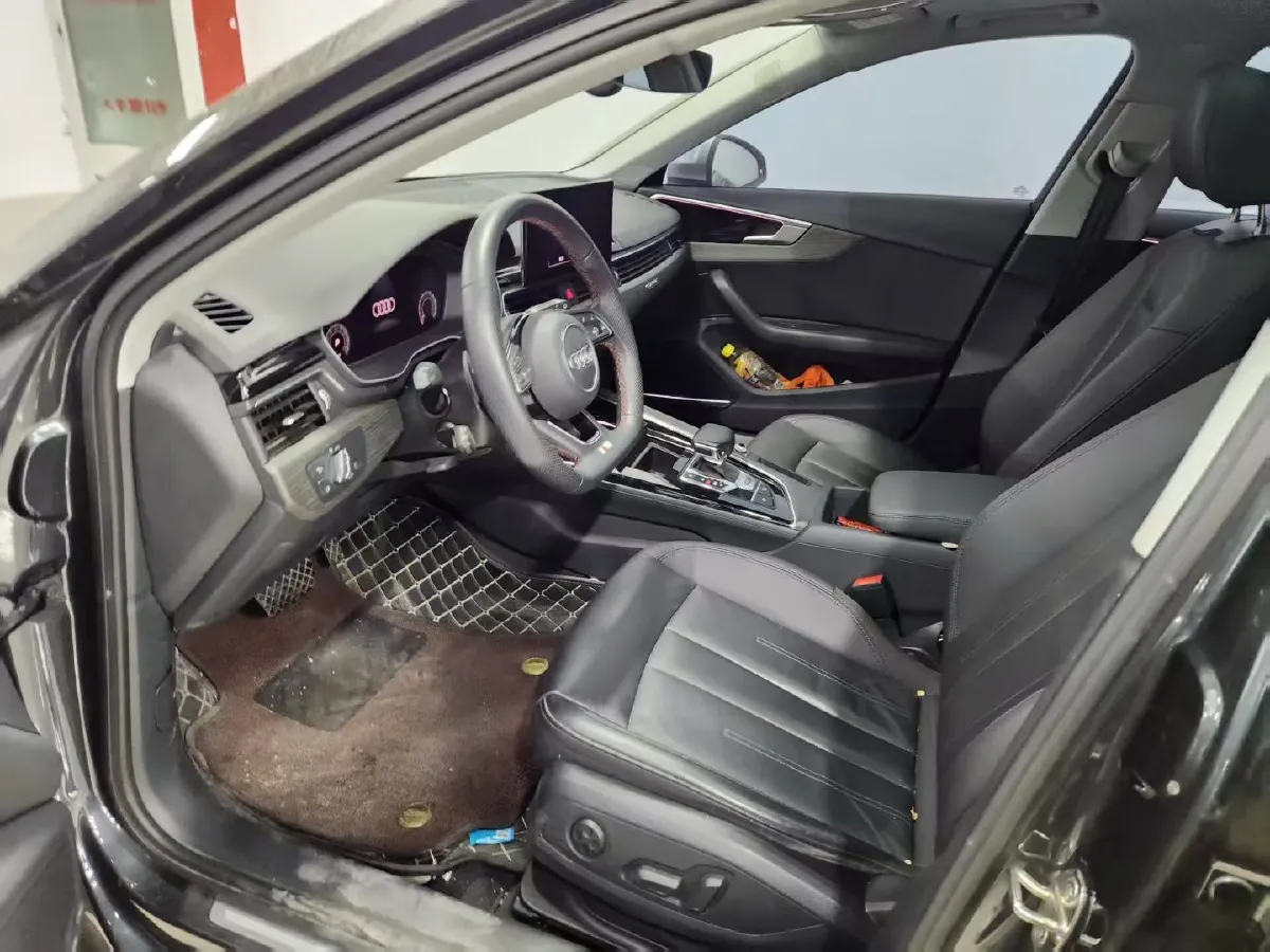 2023 Audi A4 2.0T 265HP L4 7DCT,autocango,china used car exporter,china ev exporter,chinese used car exporter,chinese used ev exporter