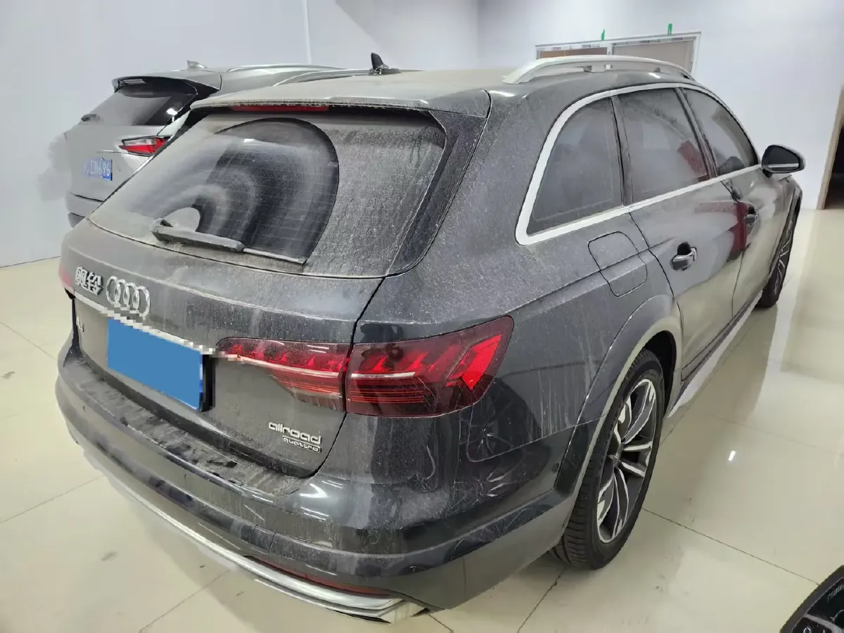 2023 Audi A4 2.0T 265HP L4 7DCT,autocango,china used car exporter,china ev exporter,chinese used car exporter,chinese used ev exporter