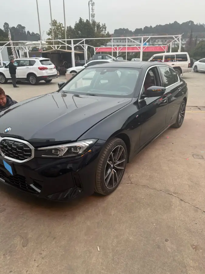 2025 BMW 3 Series 2.0T 184HP L4 8AT