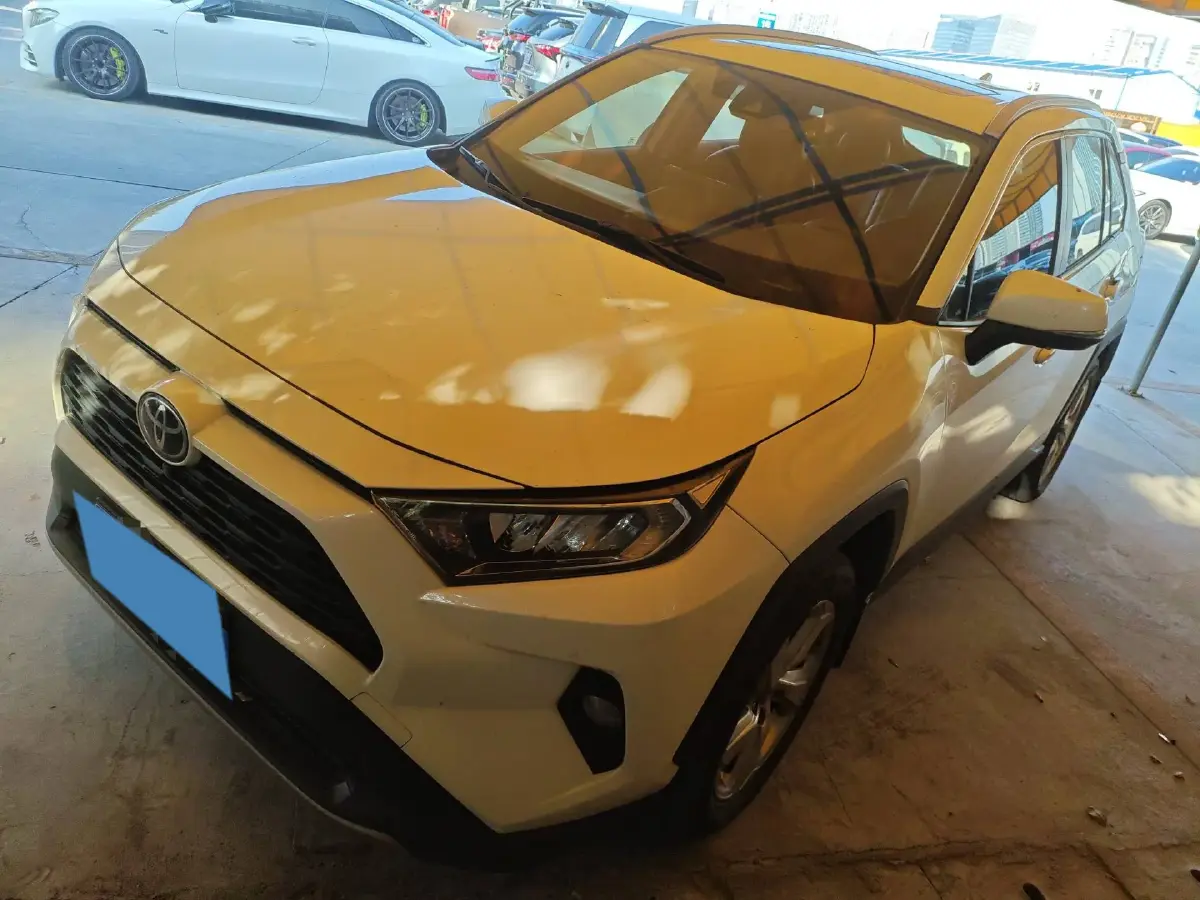 2020 Toyota RAV4 2.0L 171HP L4 CVT