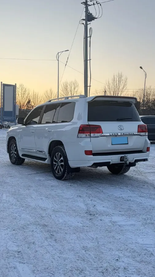2015 Toyota Land Cruiser 4.0L 275HP V6 5AT,autocango,china used car exporter,china ev exporter,chinese used car exporter,chinese used ev exporter