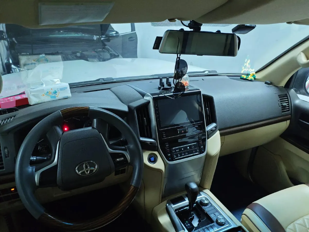 2015 Toyota Land Cruiser 4.0L 275HP V6 5AT,autocango,china used car exporter,china ev exporter,chinese used car exporter,chinese used ev exporter