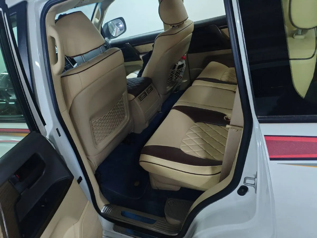 2015 Toyota Land Cruiser 4.0L 275HP V6 5AT,autocango,china used car exporter,china ev exporter,chinese used car exporter,chinese used ev exporter