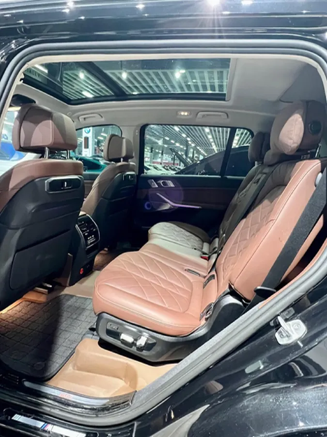 2024 BMW X7 3.0T 381HP L6 8AT,autocango,china used car exporter,china ev exporter,chinese used car exporter,chinese used ev exporter