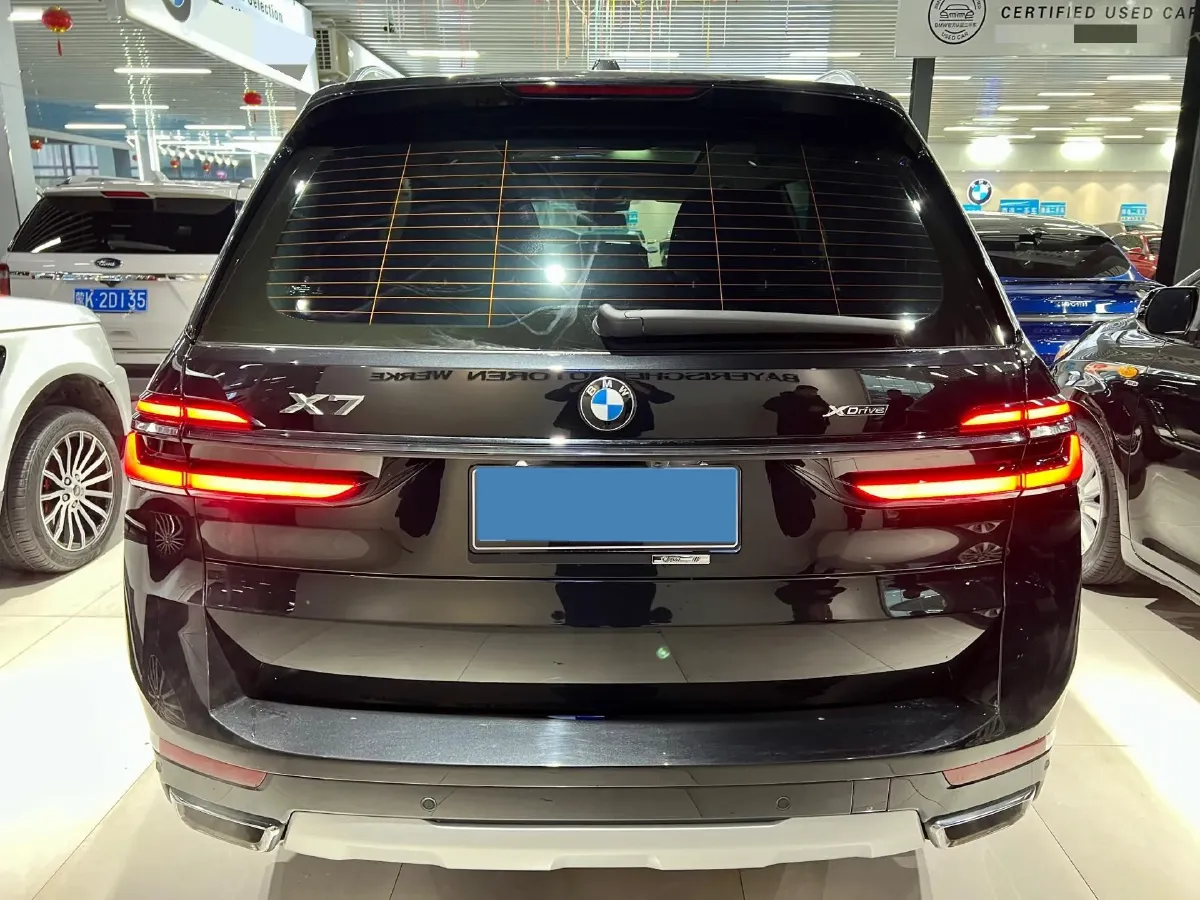 2024 BMW X7 3.0T 381HP L6 8AT,autocango,china used car exporter,china ev exporter,chinese used car exporter,chinese used ev exporter