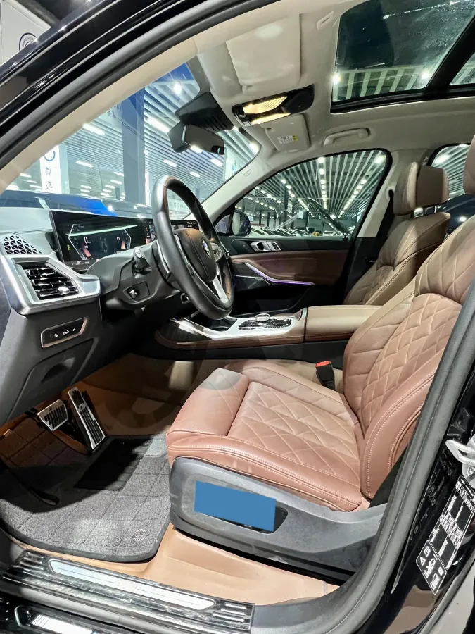 2024 BMW X7 3.0T 381HP L6 8AT,autocango,china used car exporter,china ev exporter,chinese used car exporter,chinese used ev exporter