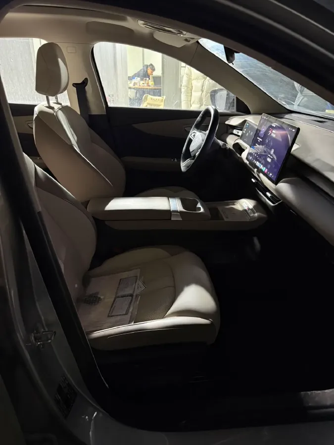 2025 MG MG ES5 BEV 62.2KWH,autocango,china used car exporter,china ev exporter,chinese used car exporter,chinese used ev exporter