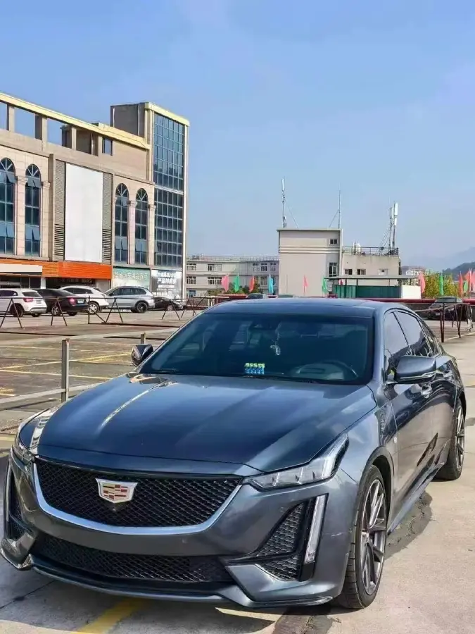 2020 Cadillac CT5 2.0T 241HP L4 10AT