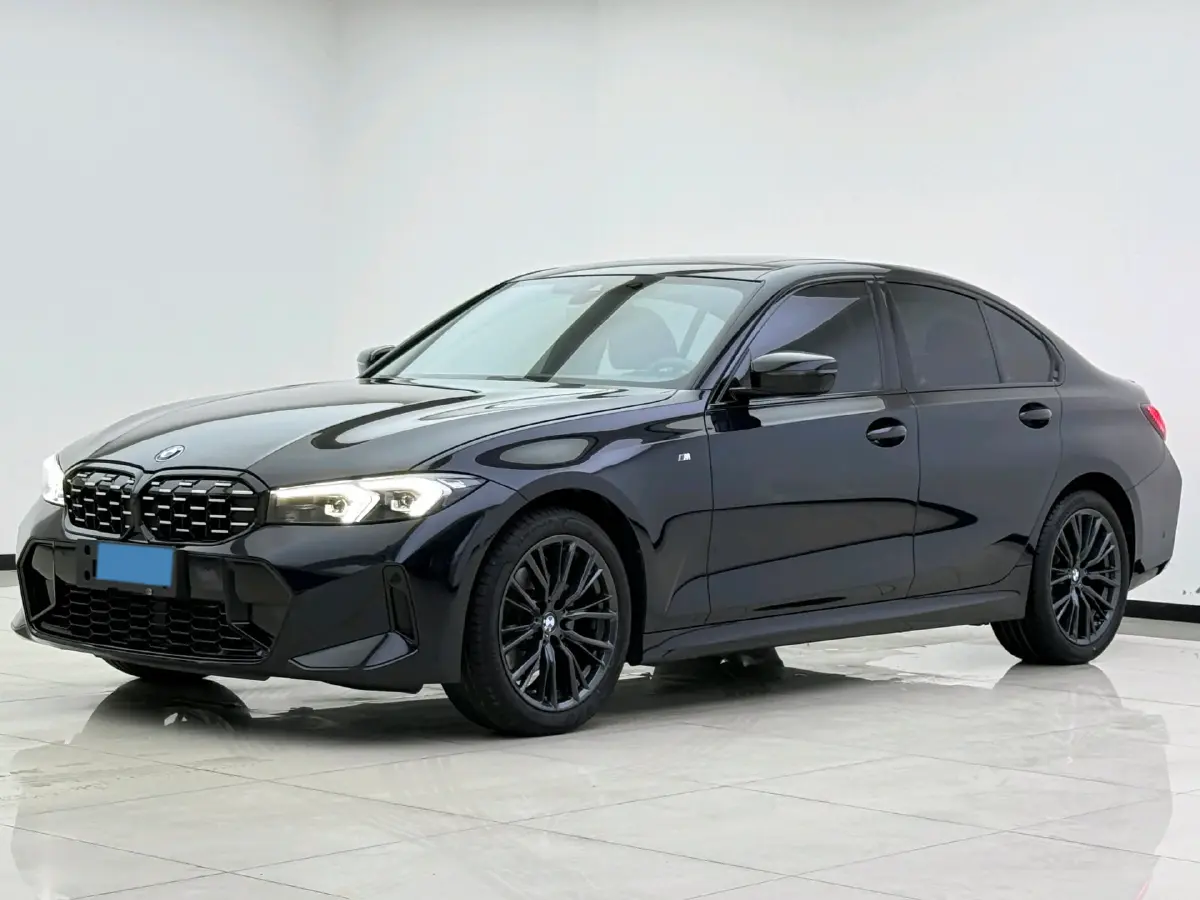 2024 BMW 3 Series 2.0T 184HP L4 8AT