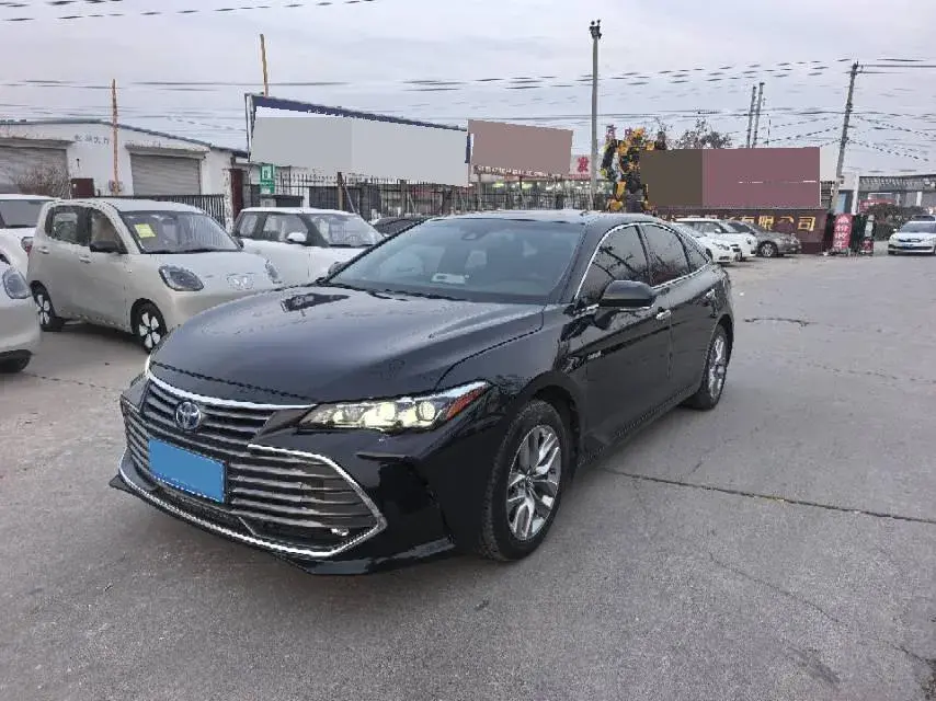 2019 Toyota Avalon 2.5L 178HP L4 E-CVT Hybrid