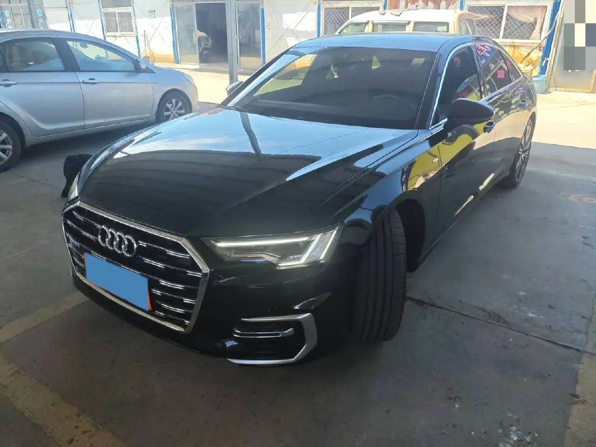 2024 Audi A6L 2.0T 190HP L4 7DCT