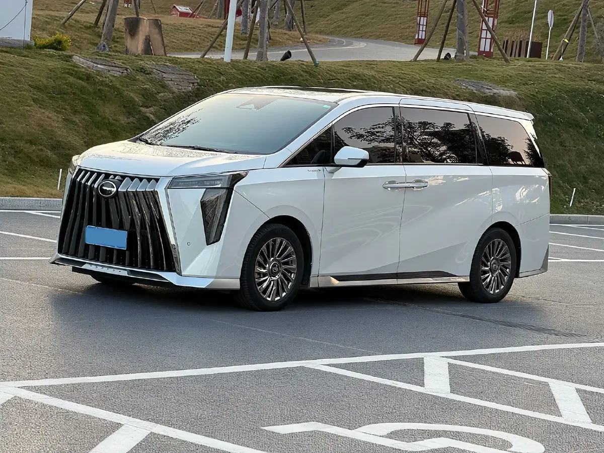 2023 GAC Trumpchi M8 2.0T 252HP L4 8AT