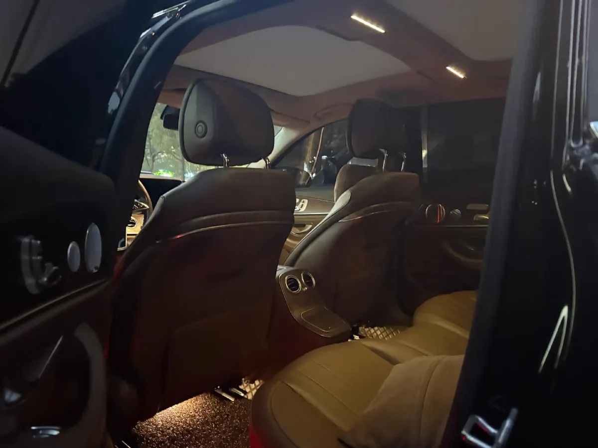 2021 Mercedes-Benz E Class 2.0T 258HP L4 9AT,autocango,china used car exporter,china ev exporter,chinese used car exporter,chinese used ev exporter