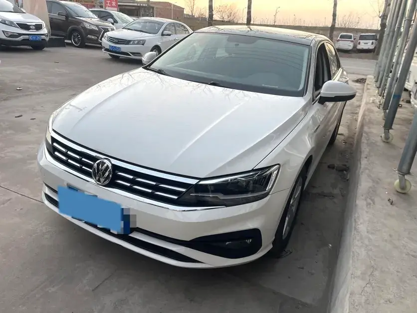 2019 Volkswagen T-Cross 1.4T 150HP L4 7DCT