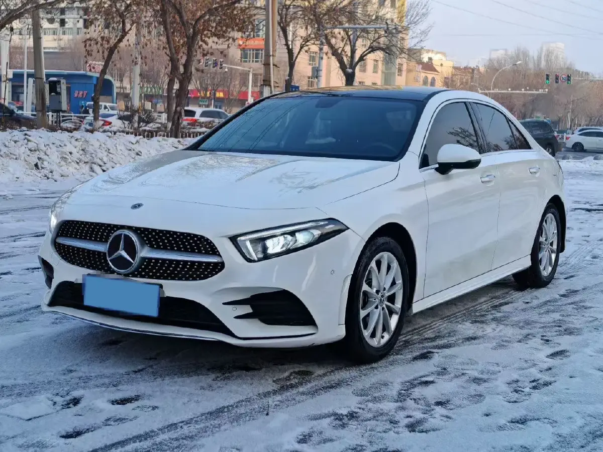 2021 Mercedes-Benz A Class 1.3T 163HP L4 7DCT