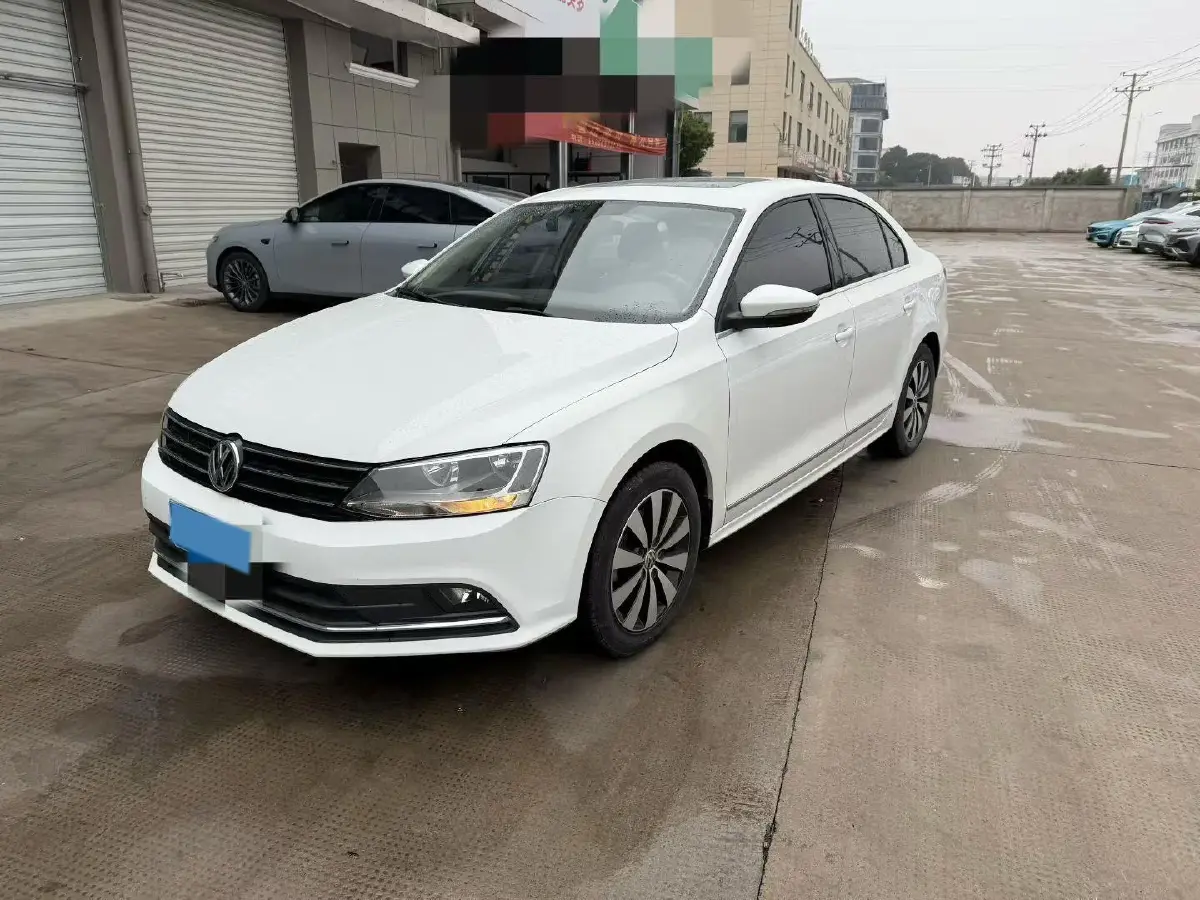 2018 Volkswagen Sagitar 1.2T 110HP L4 7DCT