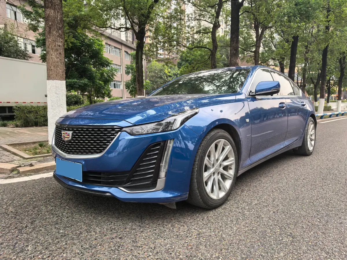 2021 Cadillac CT5 2.0T 237HP L4 10AT