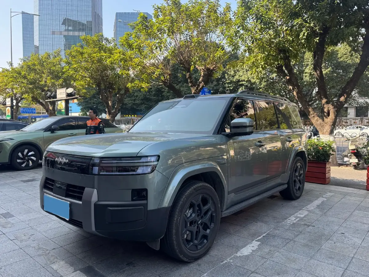 2025 FangChengBao Tai 7 1.5T 156HP L4 E-CVT PHEV