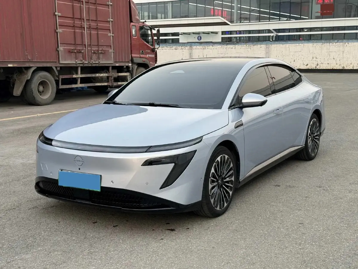 2025 Nissan N7 BEV 73KWH