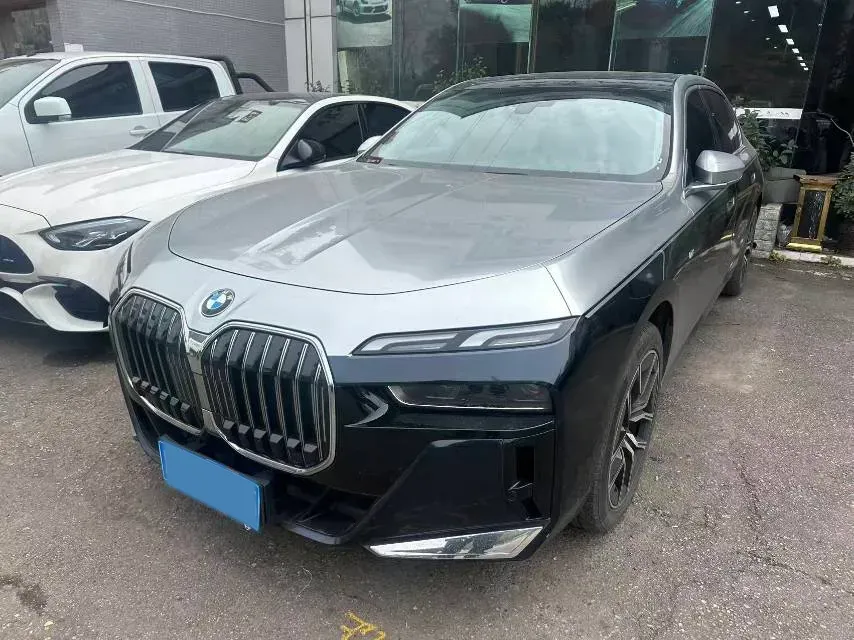2023 BMW 7 Series 3.0T 272HP L6 8AT,autocango,china used car exporter,china ev exporter,chinese used car exporter,chinese used ev exporter