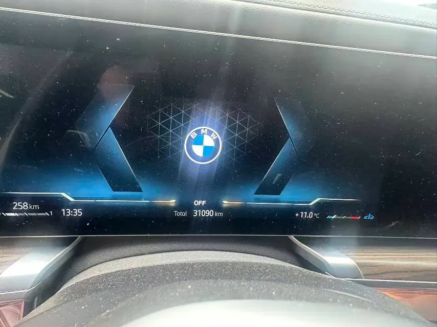 2023 BMW 7 Series 3.0T 272HP L6 8AT,autocango,china used car exporter,china ev exporter,chinese used car exporter,chinese used ev exporter