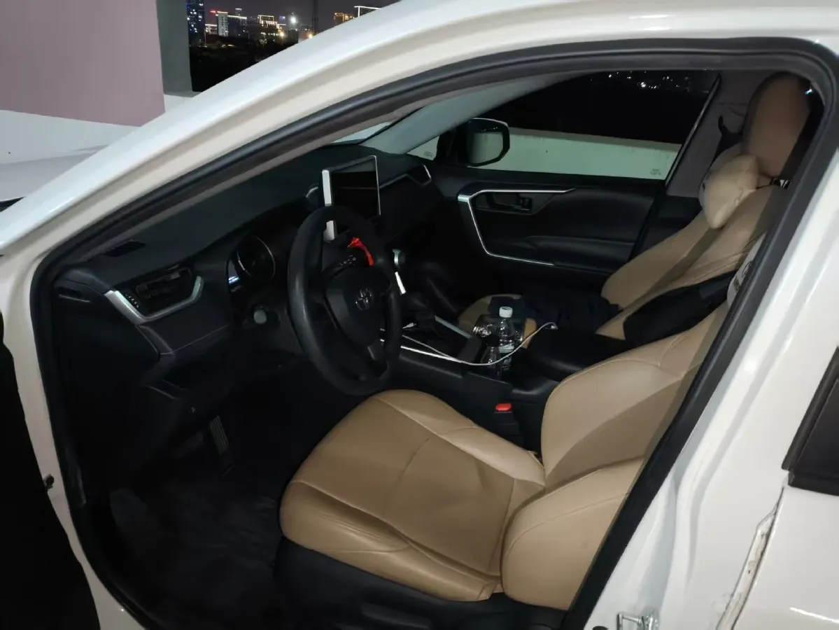 2022 Toyota Wildlander 2.0L 171HP L4 CVT,autocango,china used car exporter,china ev exporter,chinese used car exporter,chinese used ev exporter