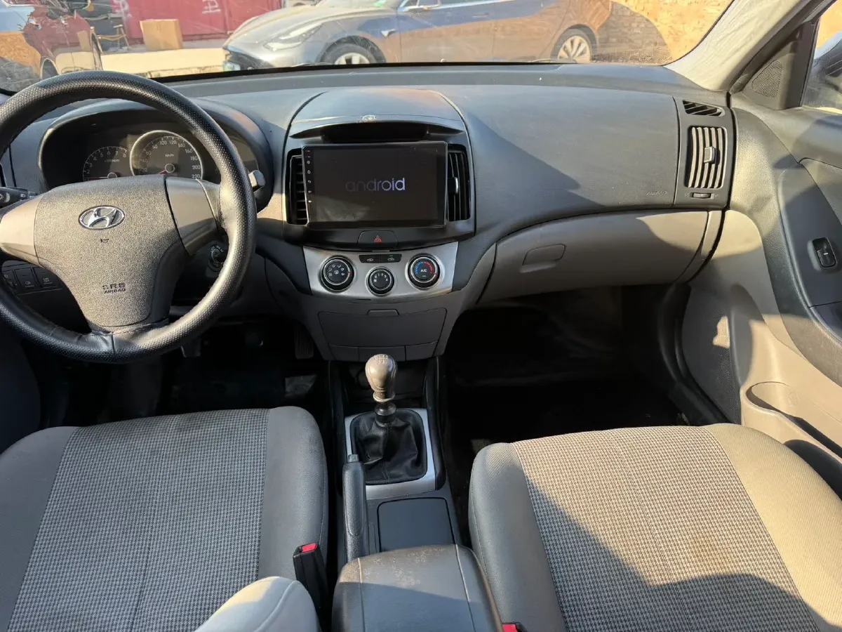 2016 Venucia T70 1.6L 121HP L4 5MT,autocango,china used car exporter,china ev exporter,chinese used car exporter,chinese used ev exporter