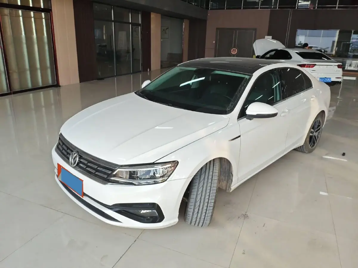 2019 Volkswagen Passat 1.4T 150HP L4 7DCT