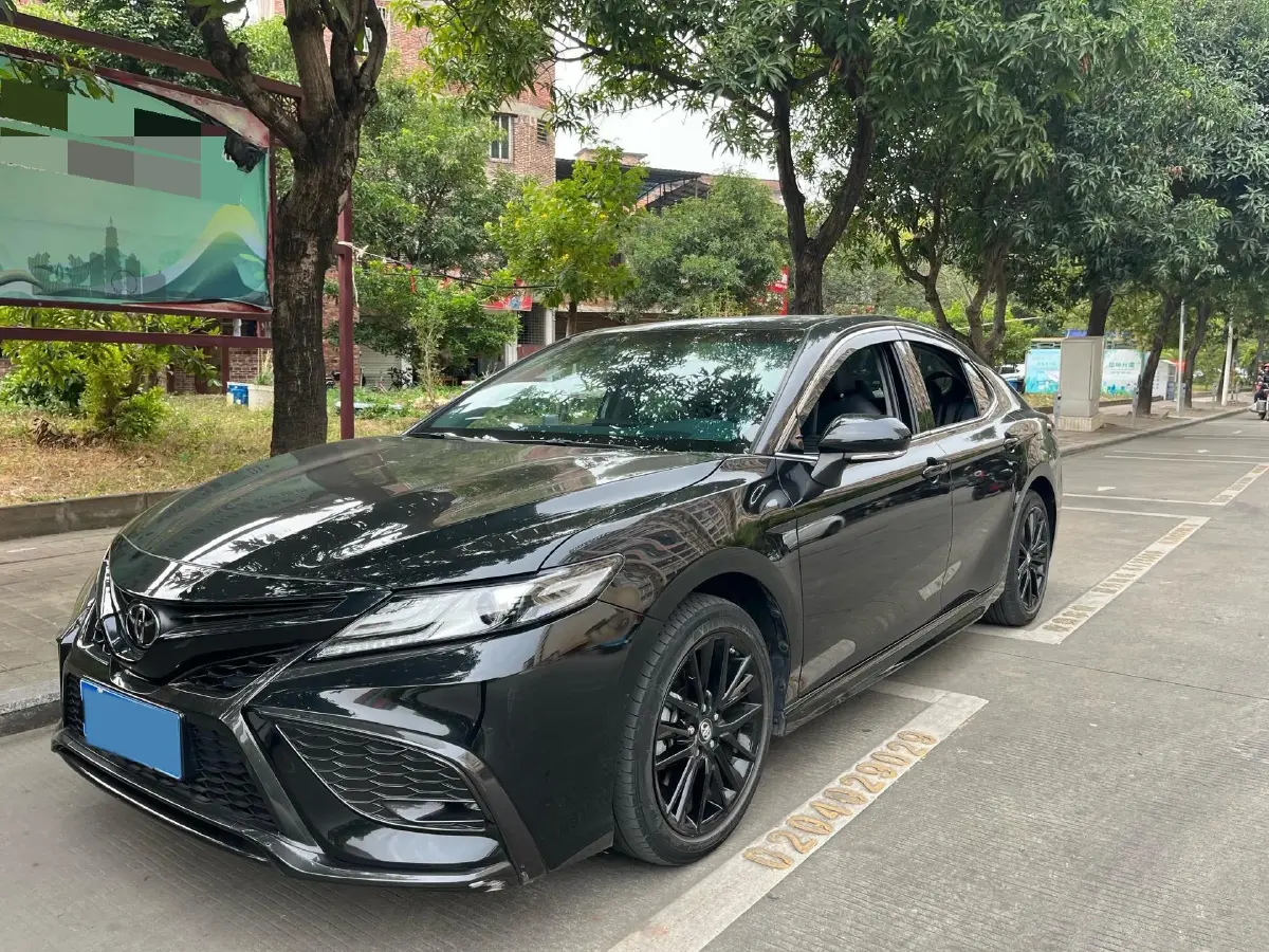 2022 Toyota Camry 2.5L 209HP L4 8AT