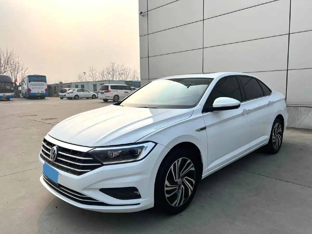 2022 Volkswagen Sagitar 1.4T 150HP L4 7DCT