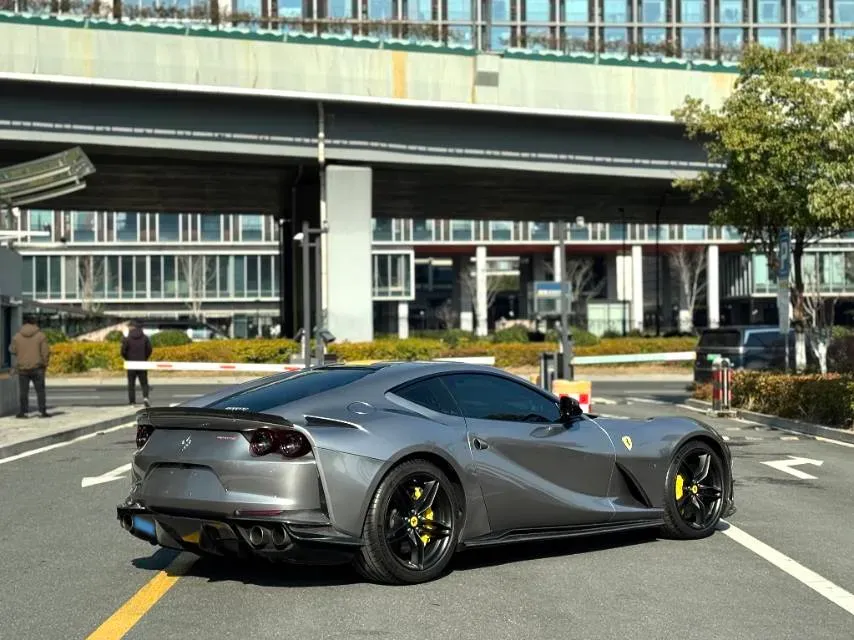 2017 Ferrari 812 6.5L 800HP V12 7DCT,autocango,china used car exporter,china ev exporter,chinese used car exporter,chinese used ev exporter