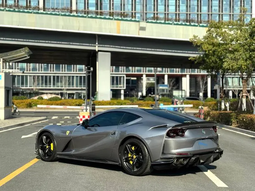 2017 Ferrari 812 6.5L 800HP V12 7DCT,autocango,china used car exporter,china ev exporter,chinese used car exporter,chinese used ev exporter