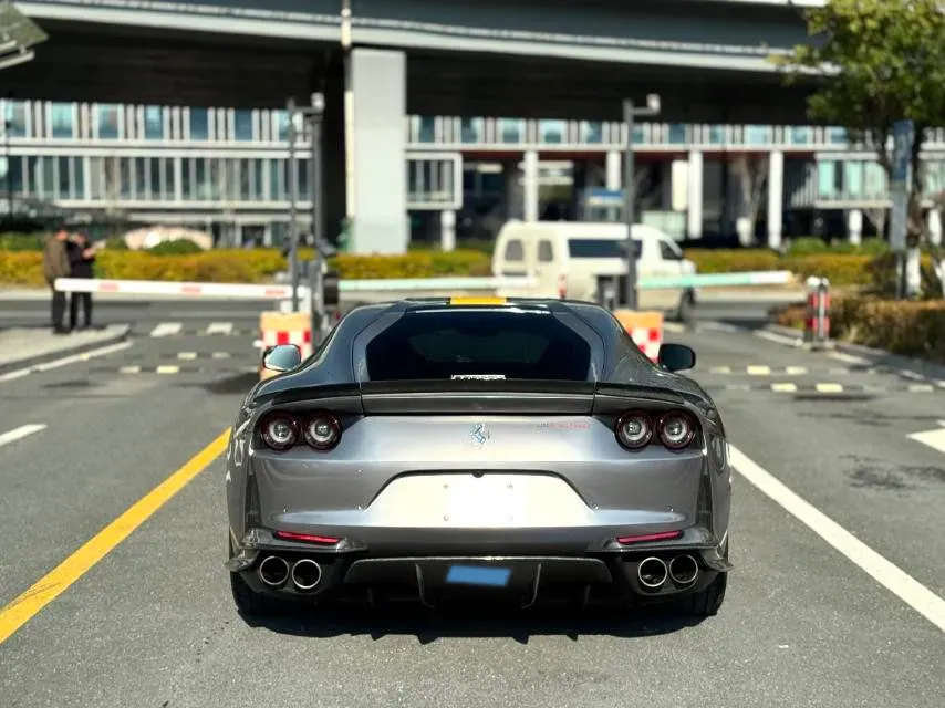 2017 Ferrari 812 6.5L 800HP V12 7DCT,autocango,china used car exporter,china ev exporter,chinese used car exporter,chinese used ev exporter