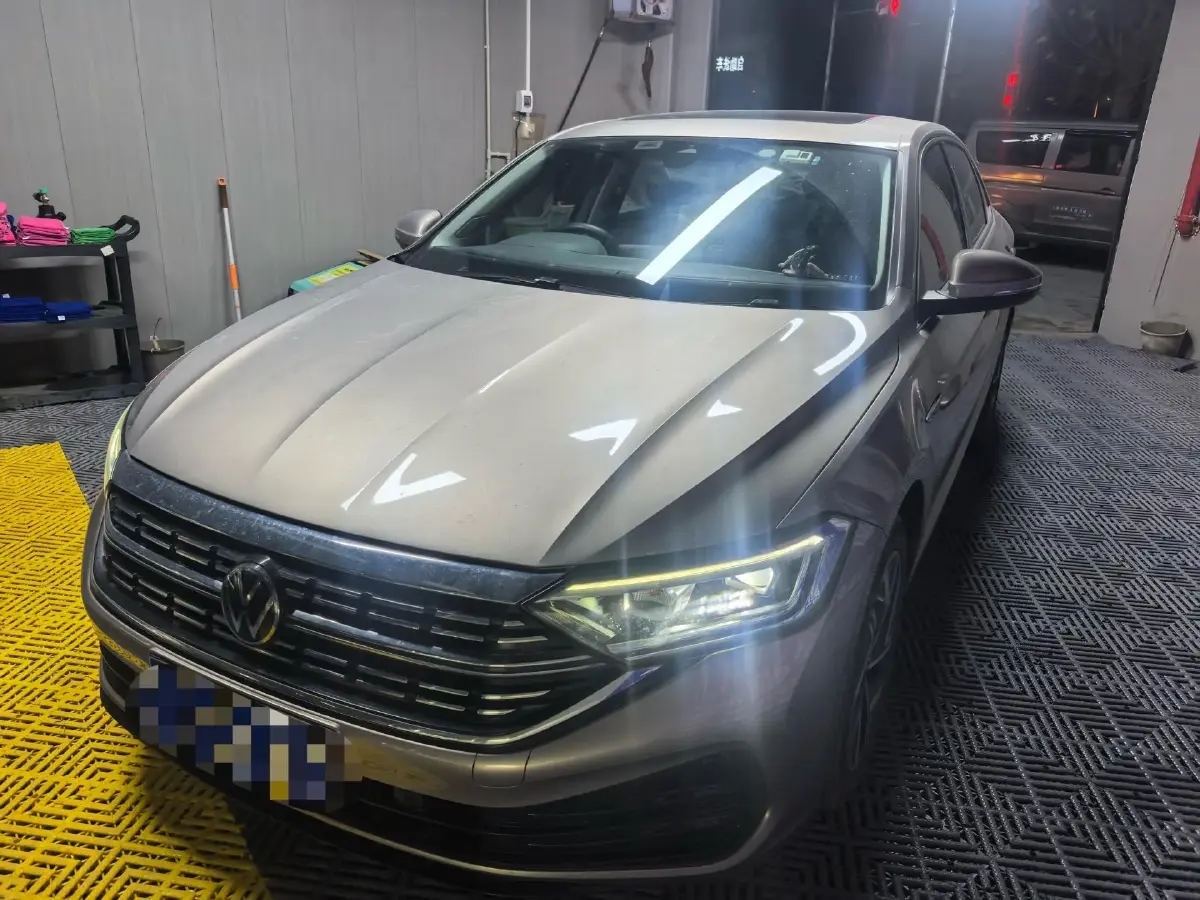 2023 Volkswagen Sagitar 1.4T 150HP L4 7DCT