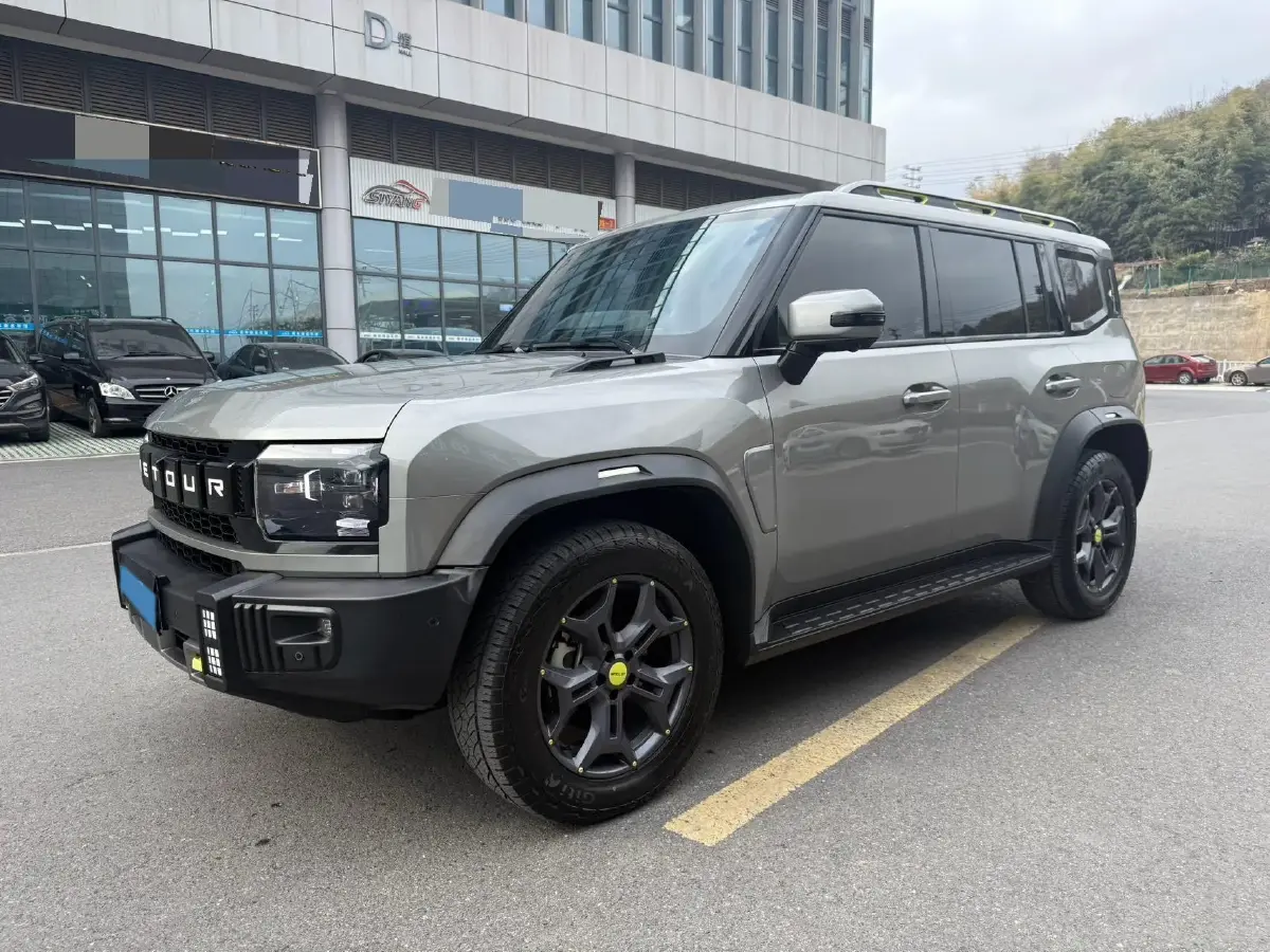 2023 Jetour Traveller 2.0T 254HP L4 7DCT