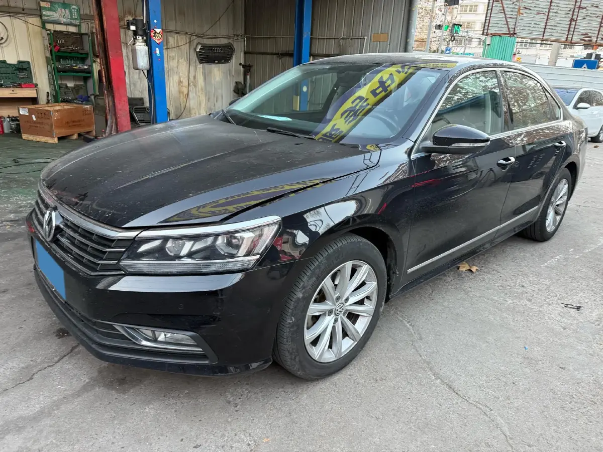 2017 Volkswagen Passat 1.8T 180HP L4 7DCT