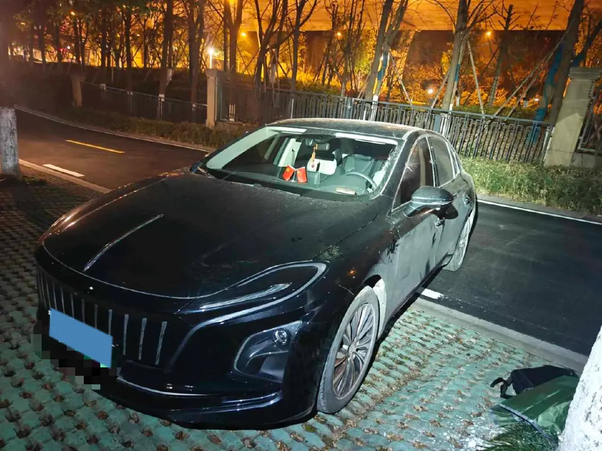 2023 HongQi E-QM5 BEV 82KWH