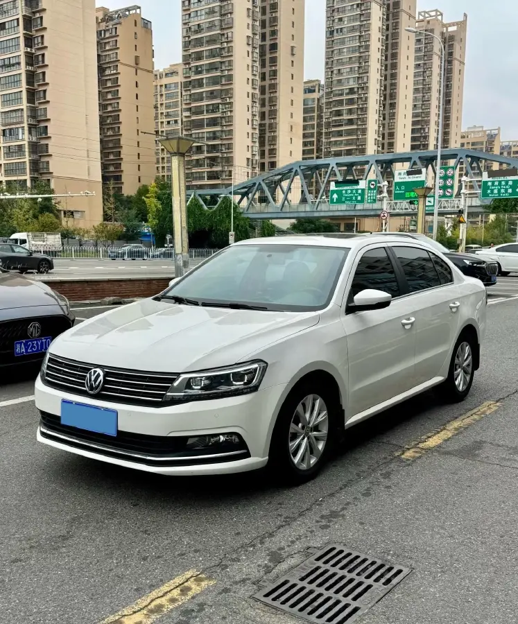 2017 Volkswagen Lavida 1.6L 110HP L4 6AT