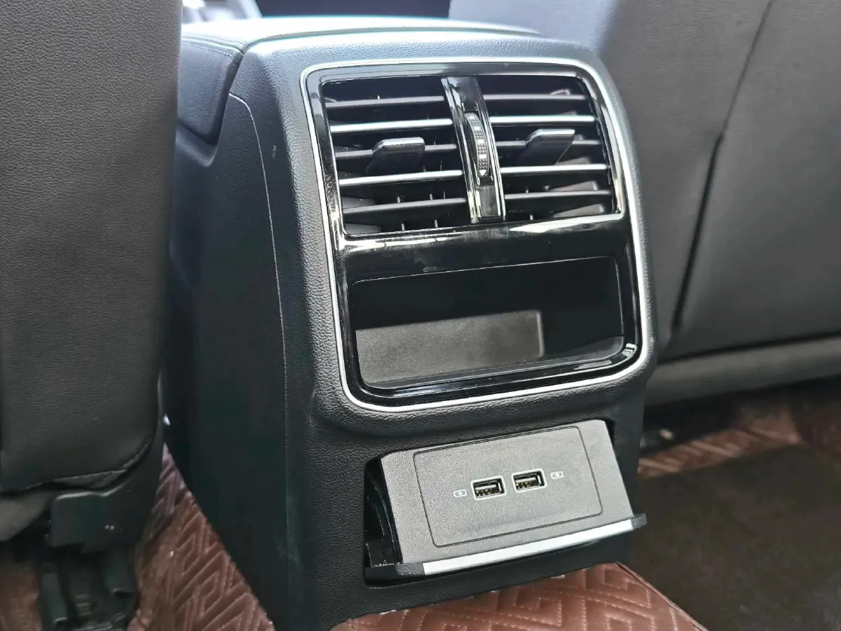 2020 Volkswagen Magotan 1.4T 150HP L4 7DCT,autocango,china used car exporter,china ev exporter,chinese used car exporter,chinese used ev exporter