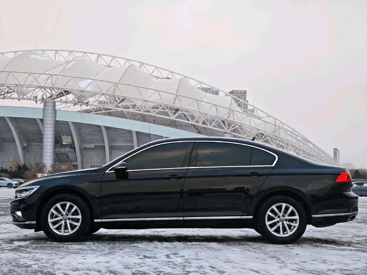 2020 Volkswagen Magotan 1.4T 150HP L4 7DCT,autocango,china used car exporter,china ev exporter,chinese used car exporter,chinese used ev exporter