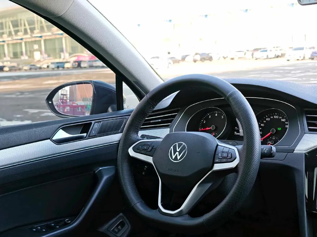 2020 Volkswagen Magotan 1.4T 150HP L4 7DCT,autocango,china used car exporter,china ev exporter,chinese used car exporter,chinese used ev exporter