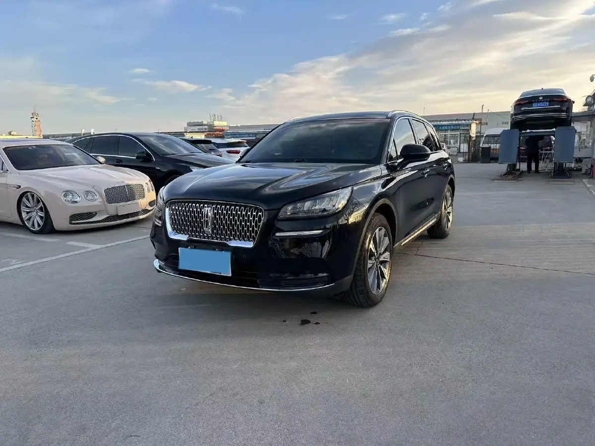 2022 Lincoln Corsair 2.0T 245HP L4 8AT