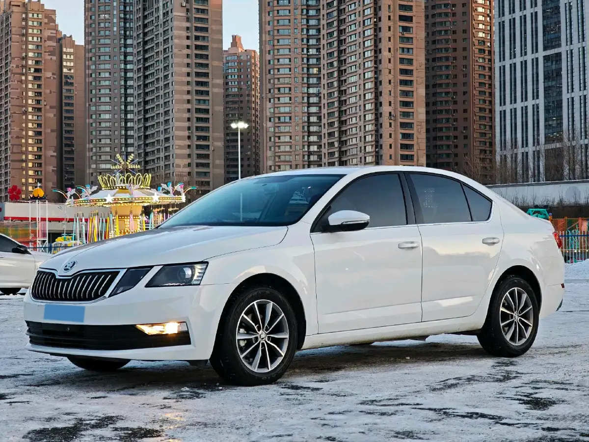 2022 Skoda Octavia 1.5L 113HP L4 6AT