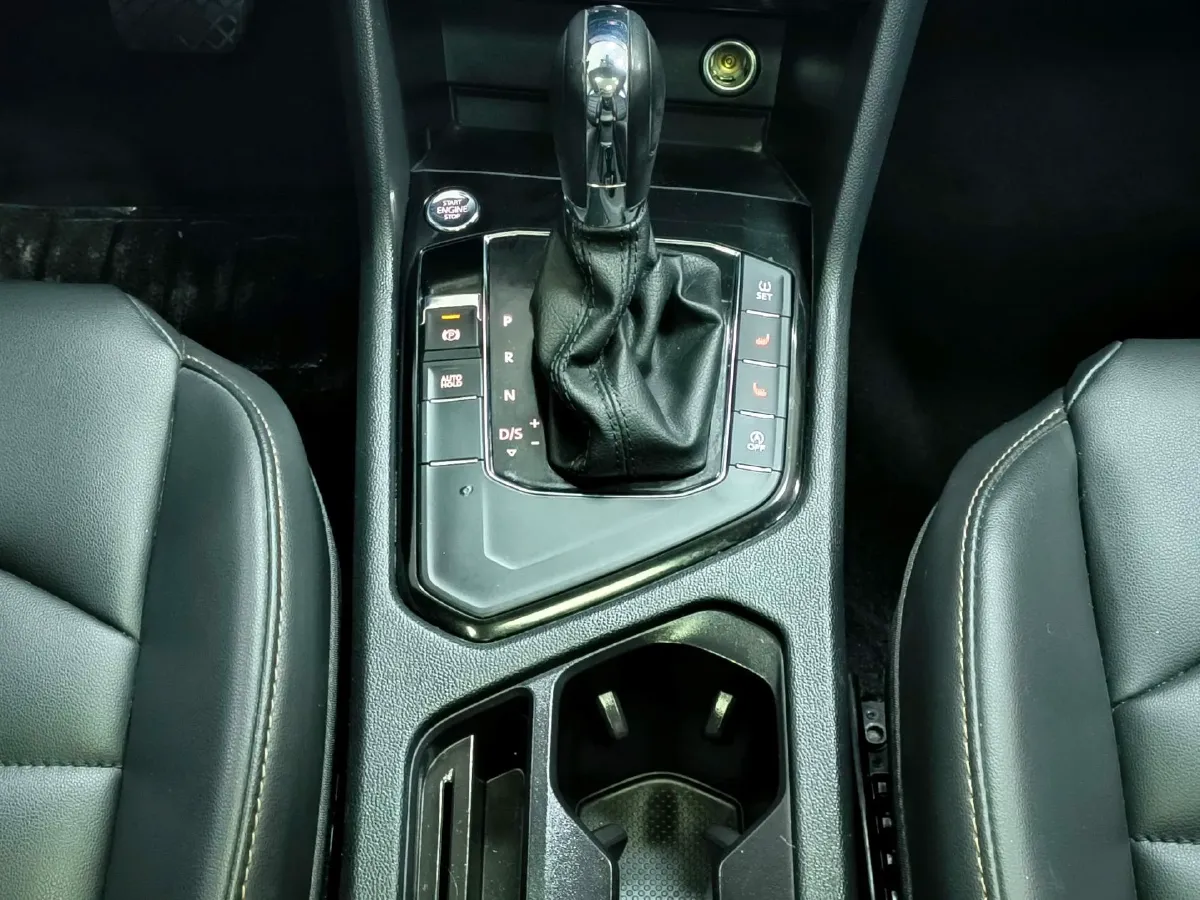 2022 Ford Transit 2.0T 202HP L4 6AT,autocango,china used car exporter,china ev exporter,chinese used car exporter,chinese used ev exporter