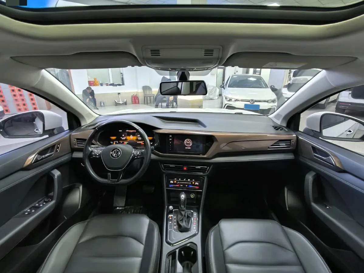 2022 Ford Transit 2.0T 202HP L4 6AT,autocango,china used car exporter,china ev exporter,chinese used car exporter,chinese used ev exporter