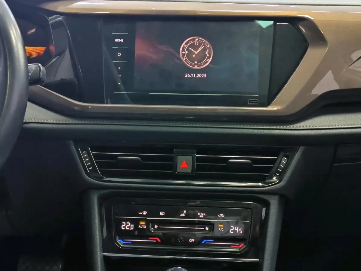 2022 Ford Transit 2.0T 202HP L4 6AT,autocango,china used car exporter,china ev exporter,chinese used car exporter,chinese used ev exporter