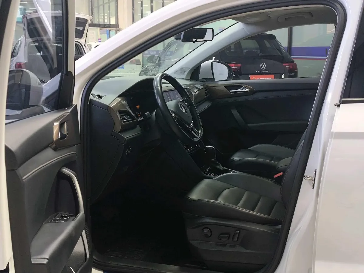 2022 Ford Transit 2.0T 202HP L4 6AT,autocango,china used car exporter,china ev exporter,chinese used car exporter,chinese used ev exporter