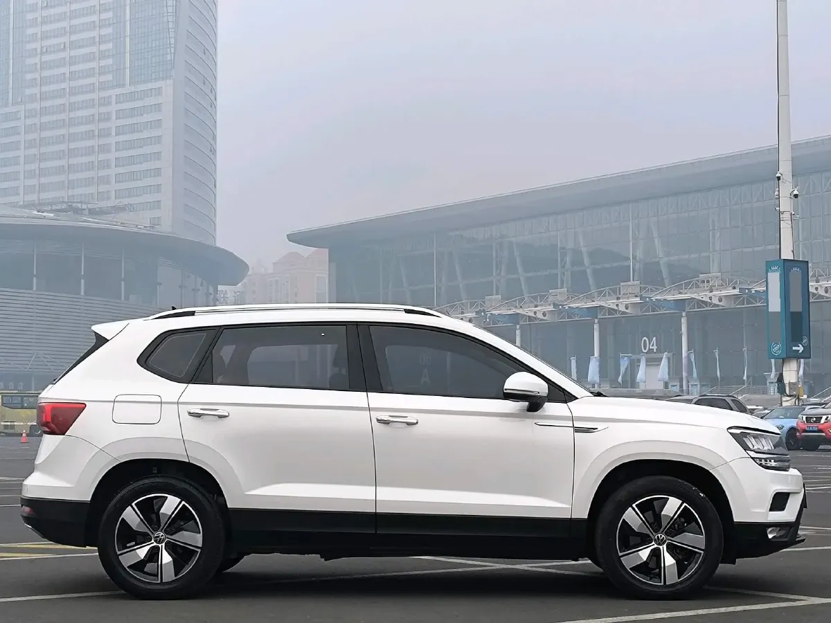 2022 Ford Transit 2.0T 202HP L4 6AT,autocango,china used car exporter,china ev exporter,chinese used car exporter,chinese used ev exporter