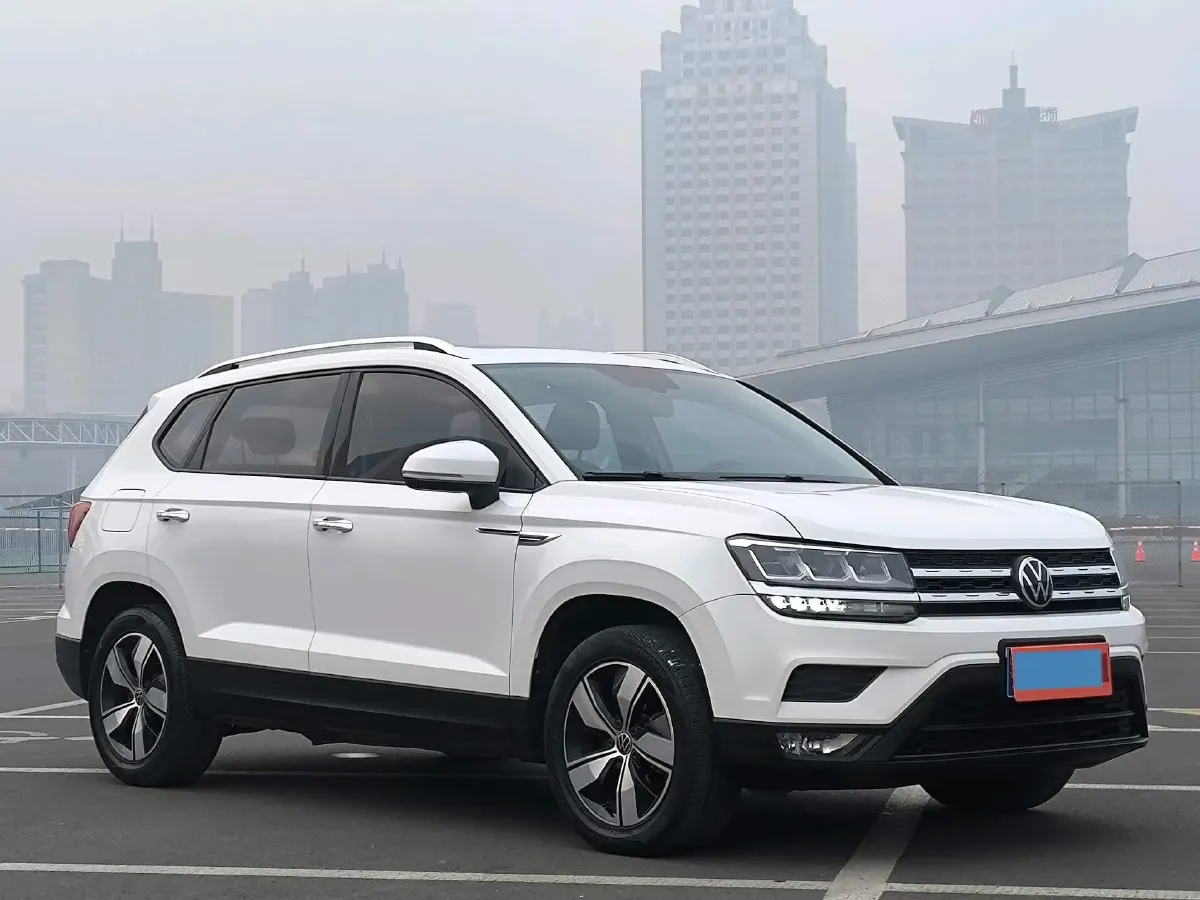 2022 Ford Transit 2.0T 202HP L4 6AT,autocango,china used car exporter,china ev exporter,chinese used car exporter,chinese used ev exporter