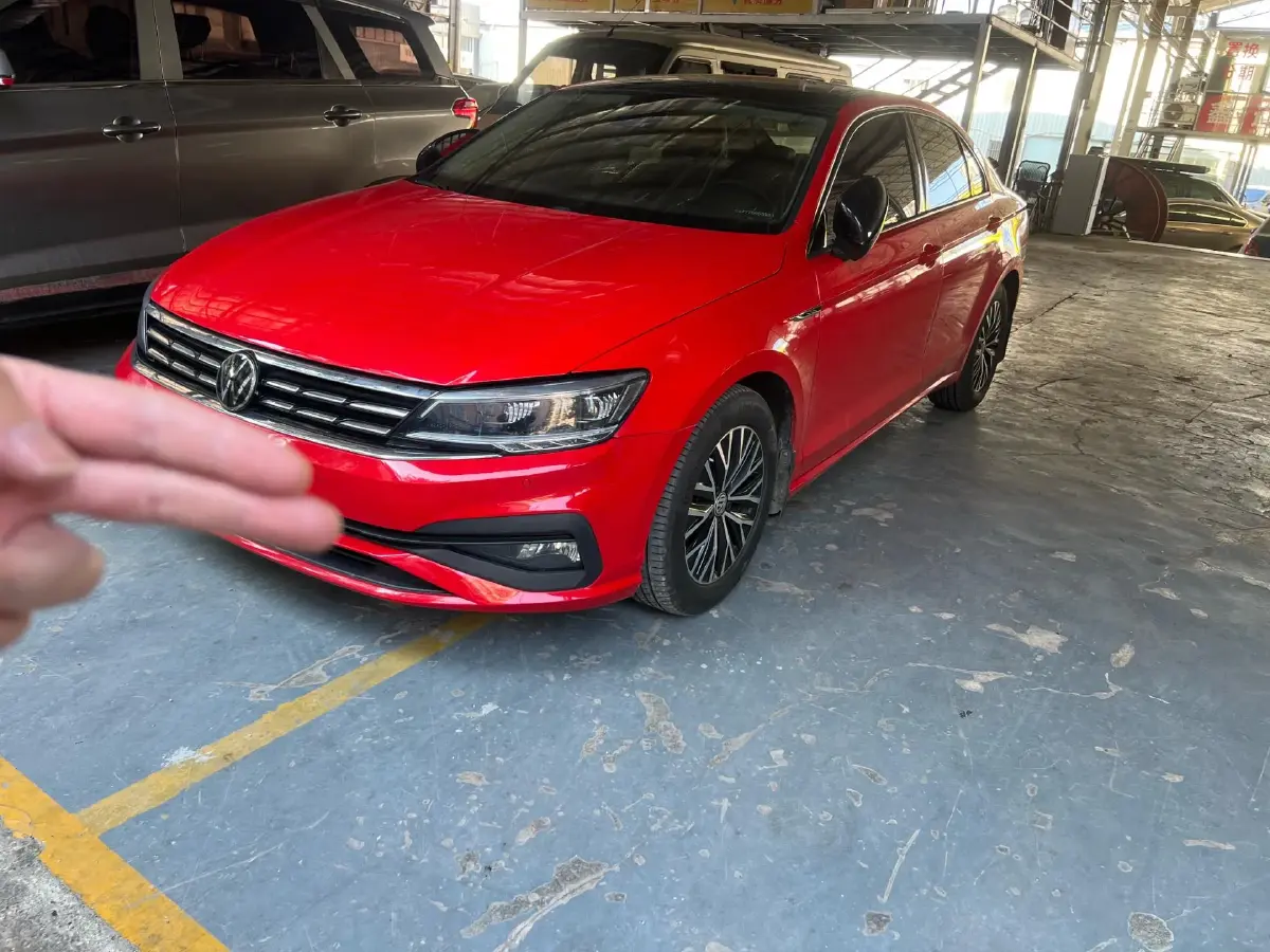 2019 Volkswagen T-Cross 1.4T 150HP L4 7DCT